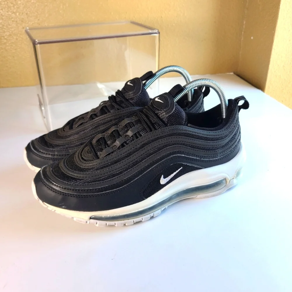 Nike Air Max 97 921522-001 Black Running Shoes Sneakers Youth Size 7Y